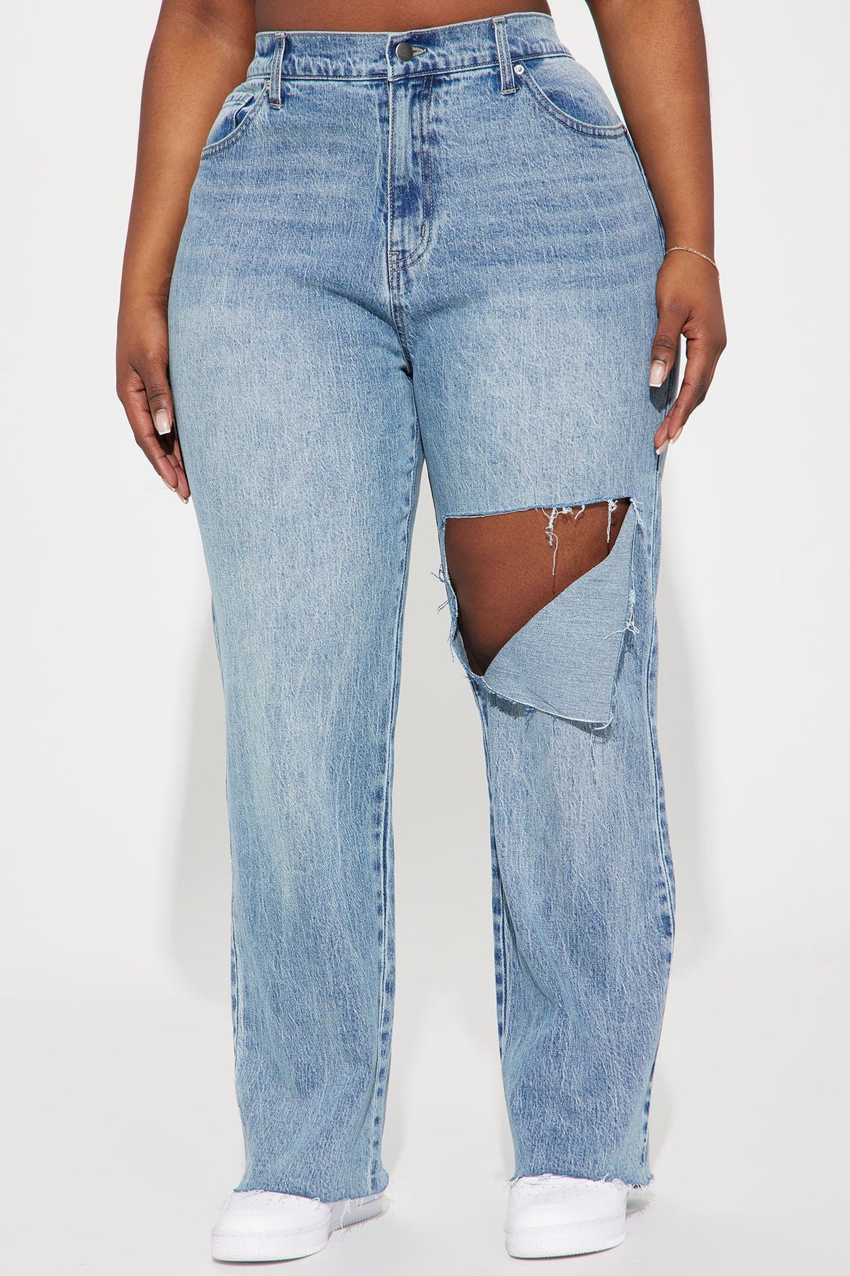 Catching Your Eye Stretch Straight Leg Jeans - Light Wash