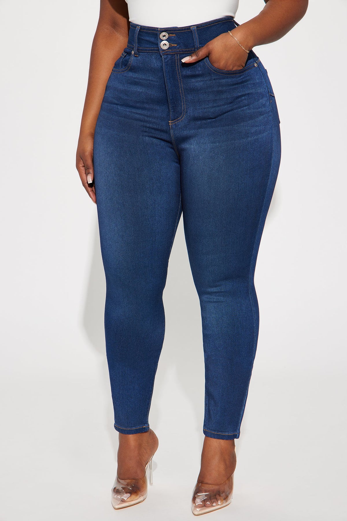 Snatch Me Tight Booty Lifter Skinny Jeans - Medium Wash