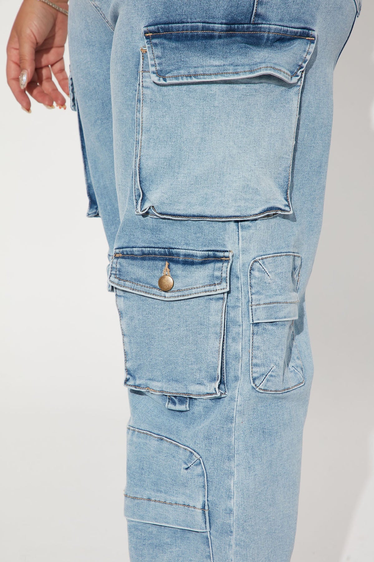 Fairfax High Rise Stretch Cargo Jeans - Light Wash